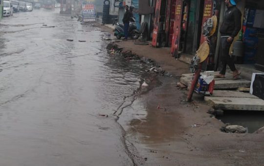 Overflowing sewage-water a regular problem for Durga Vihar residents