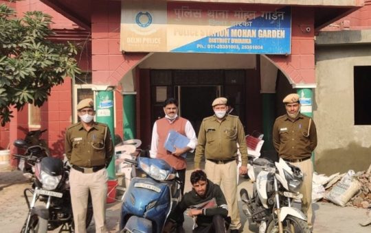 Two-wheeler thief nabbed in Mohan Garden