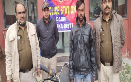 Jamal (18), accused of stealing vehicles, in police custody at Dabri Police Station