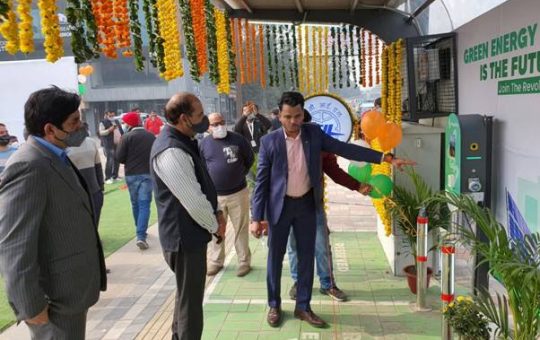 South Delhi gets first e-vehicle charging station