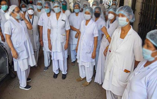 Delhi govt. to deploy its senior nursing staff in private hospitals