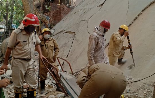 5 persons trapped after a house collapsed in Delhi’s Satya Niketan area